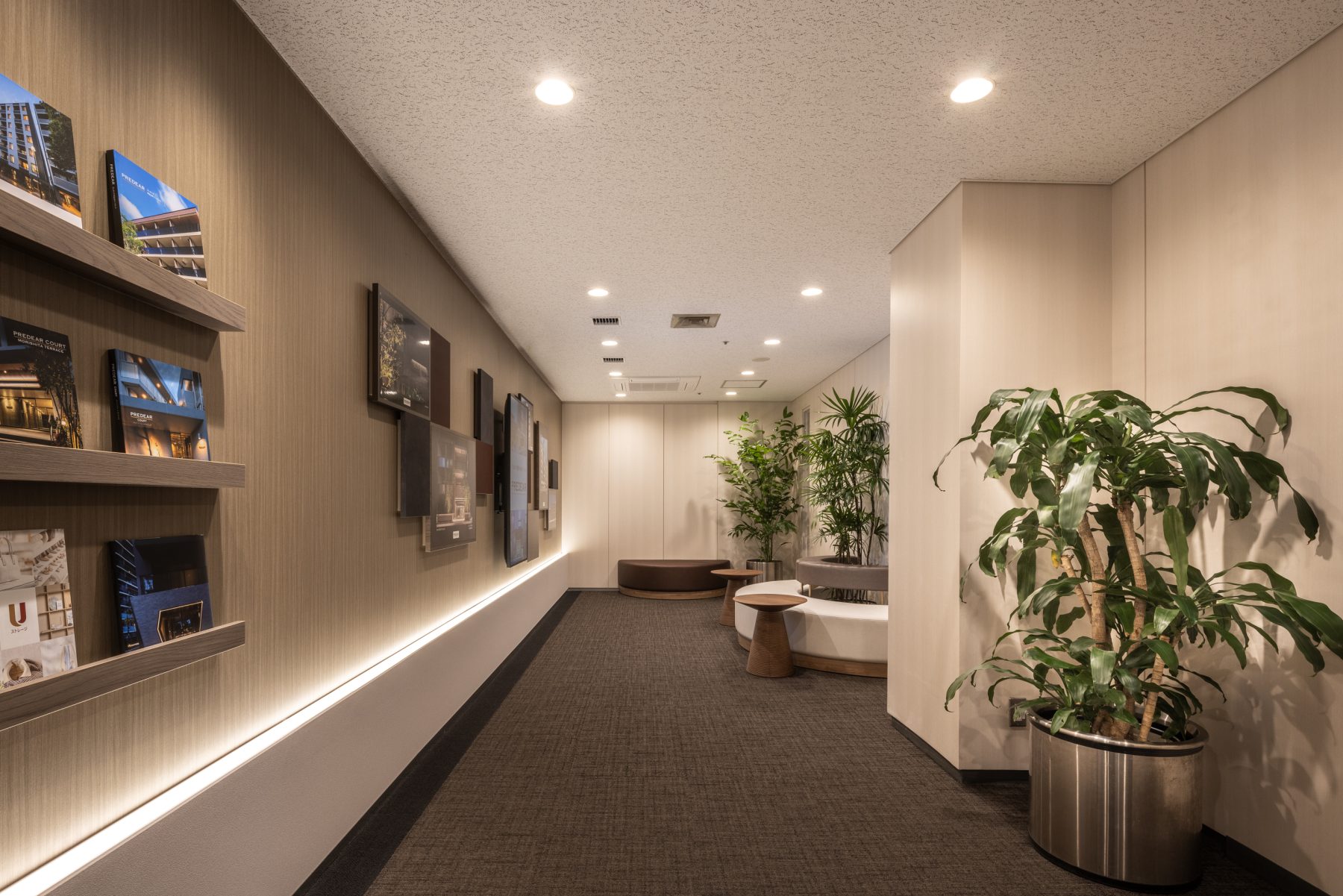 JR西日本プロパティーズ株式会社　本社受付_5