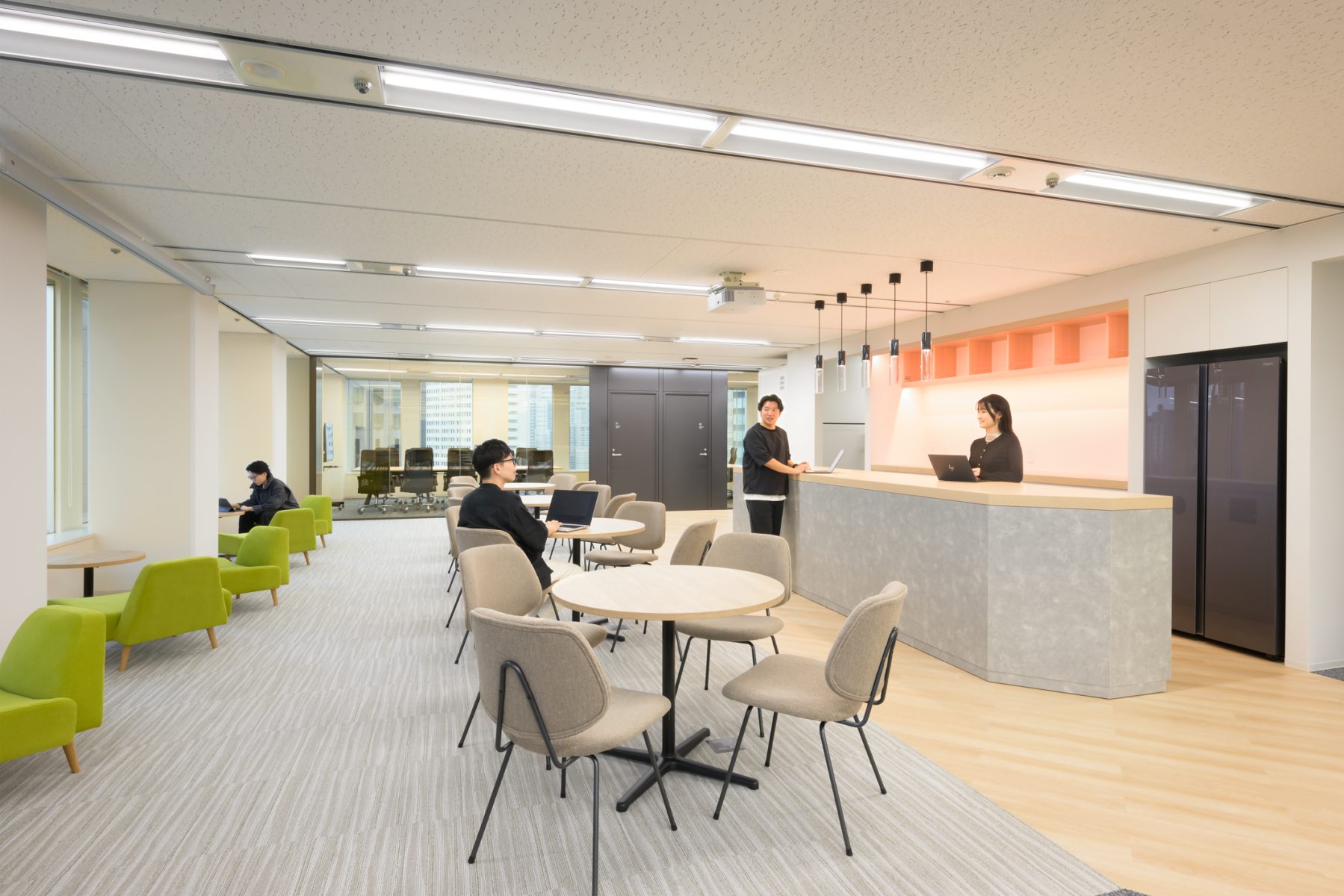 works282_株式会社エーエルジェイ　東京本社