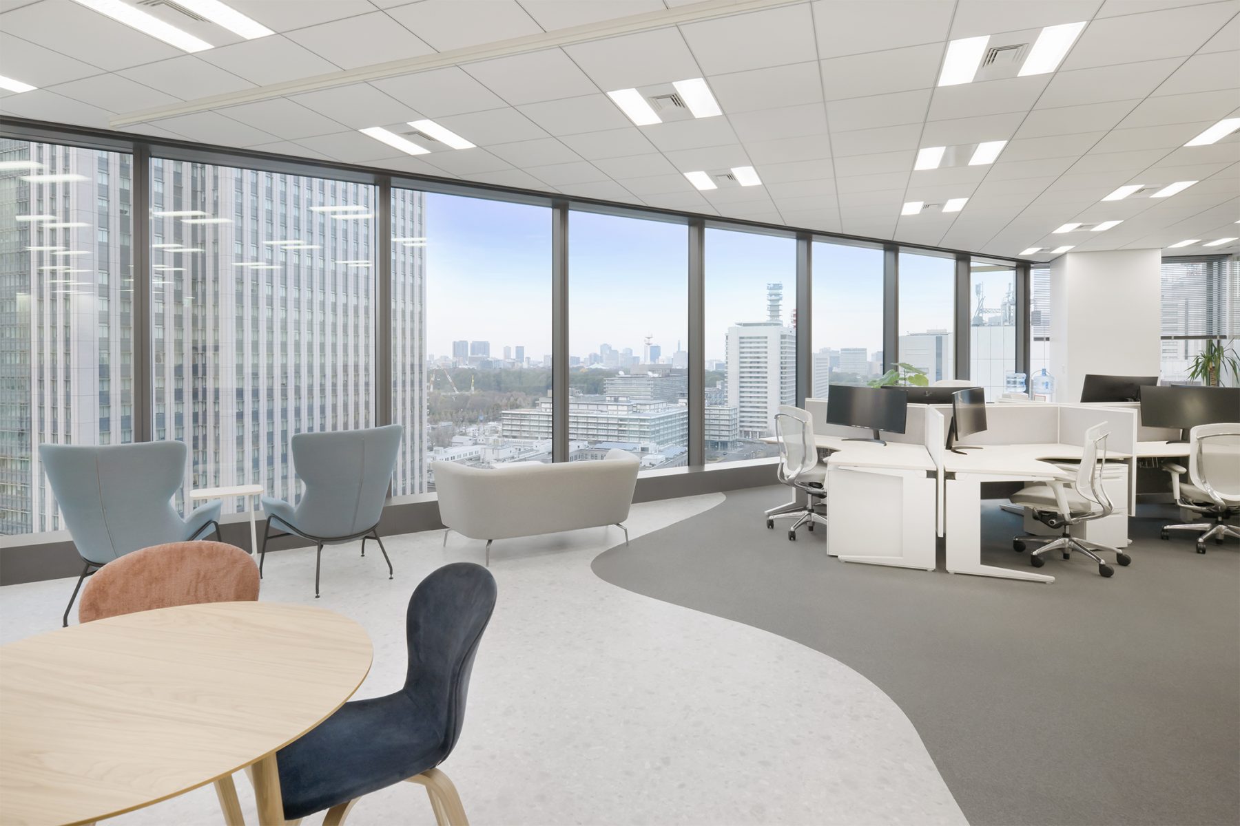 曲線で緩やかに区切られた空間